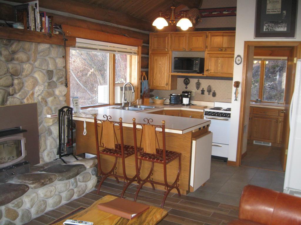 Rye Creek Lodge Darby Zewnętrze zdjęcie